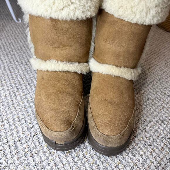 UGG Australia vintage y2k Sundance II Genuine Shearling Lined Boot - Picture 3 of 8